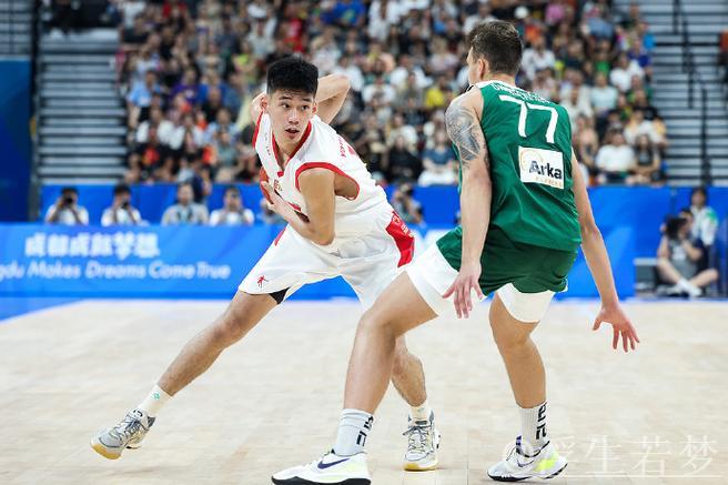 杨曦皓当选CBA选秀状元