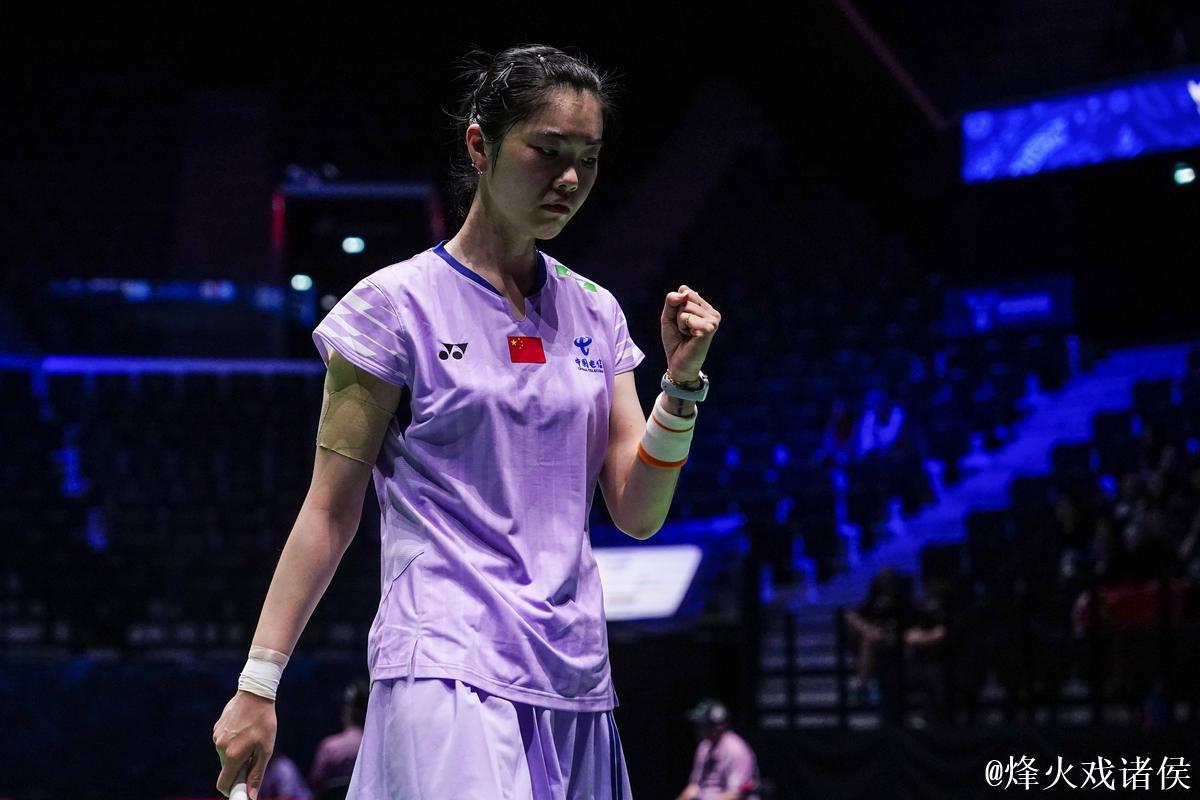 高昉洁世锦赛羽毛球女单首战告捷，顺利挺进32强！